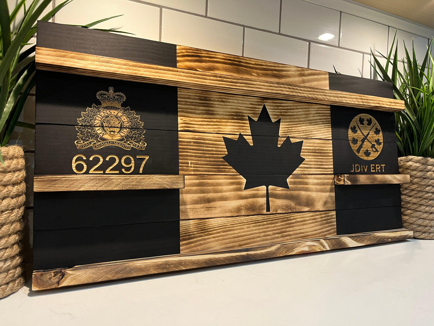 Poplar Shelf Challenge Coin Display Case image 7