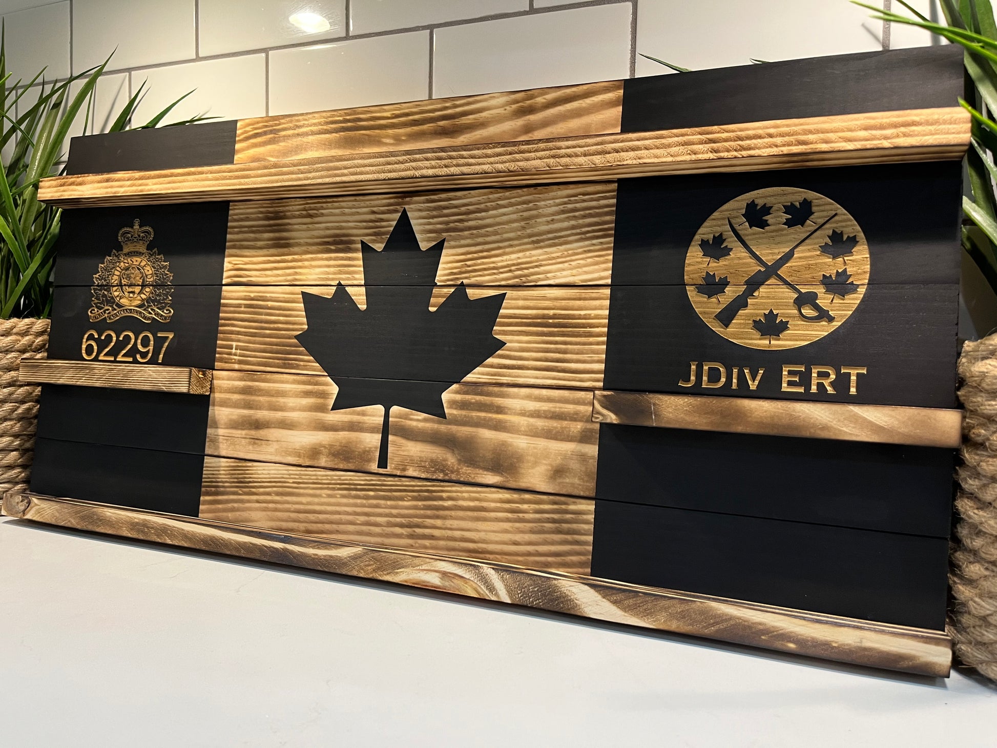 Poplar Shelf Challenge Coin Display Case image 8