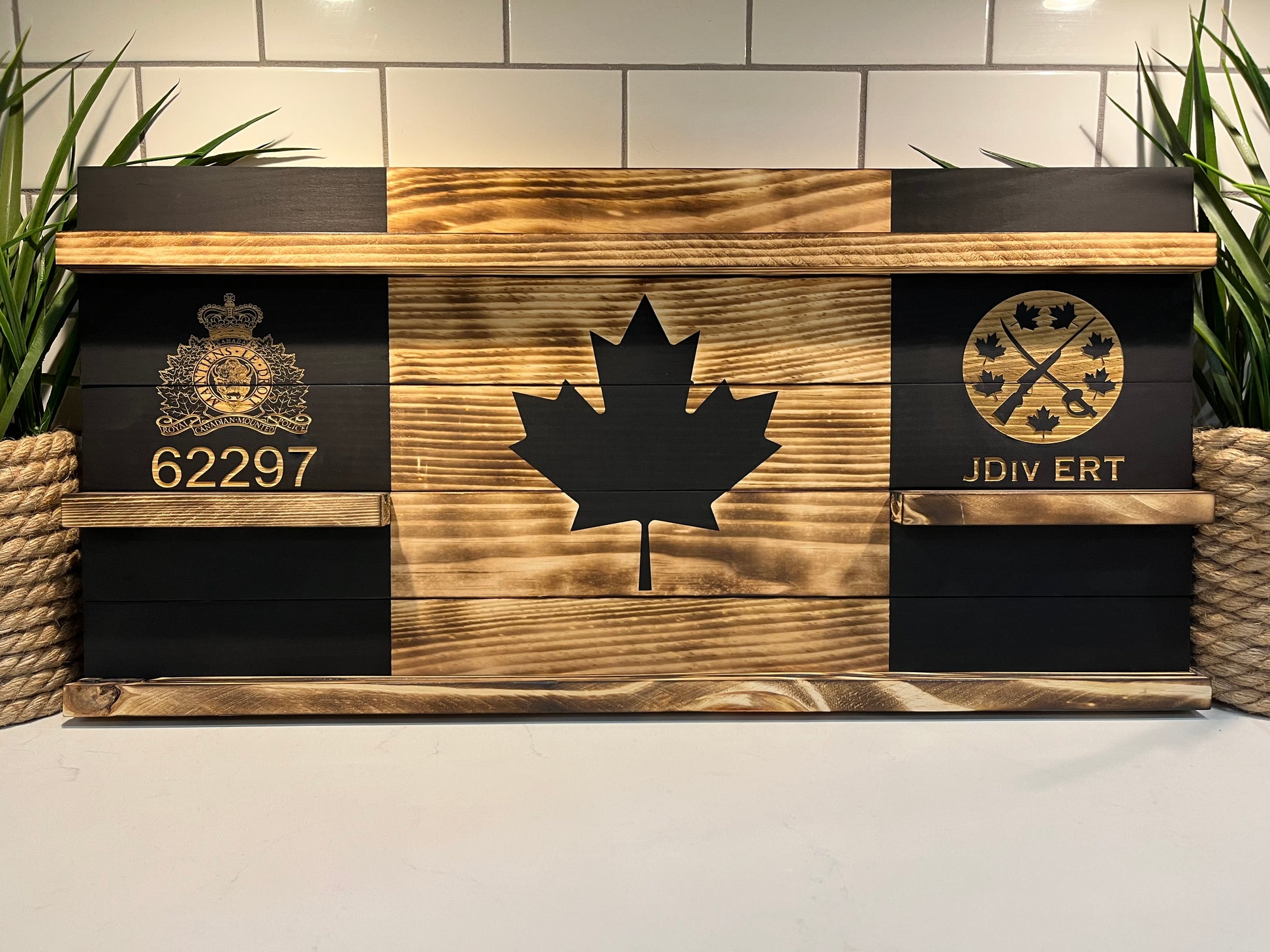 Poplar Shelf Challenge Coin Display Case image 6
